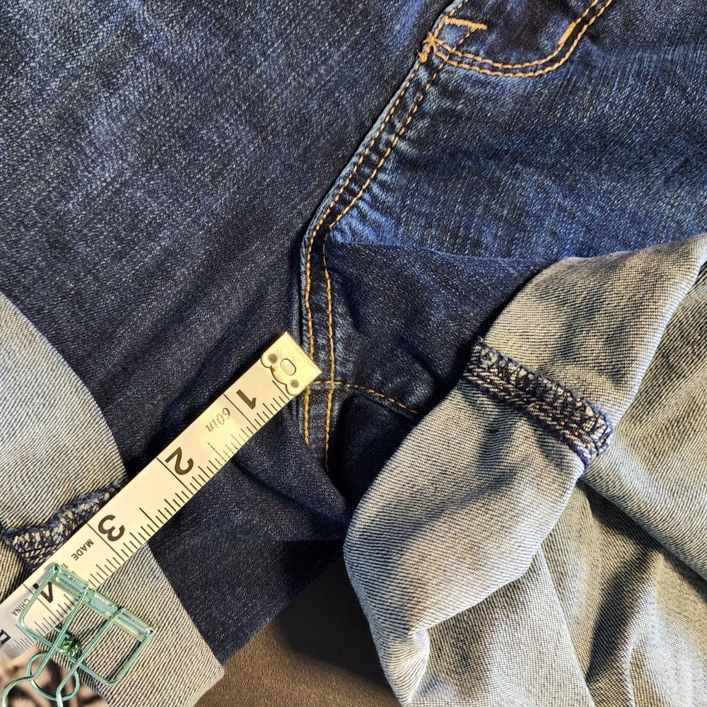Seven 7 Blue Jean Shorts Sz 16 Dark Denim Cuffed 4" Inseam Womens Weekend - Picture 7 of 7